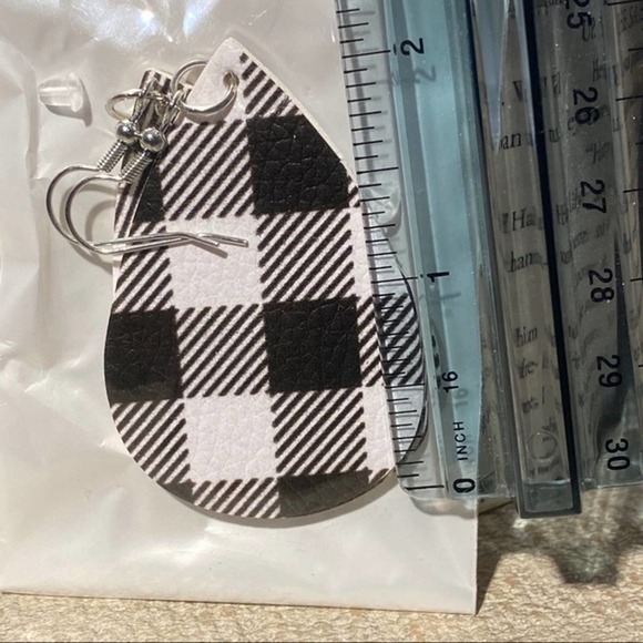 5 for $25 Buffalo Plaid Leather Earrings Black White Plaid Earrings Houndstooth - Picture 3 of 3